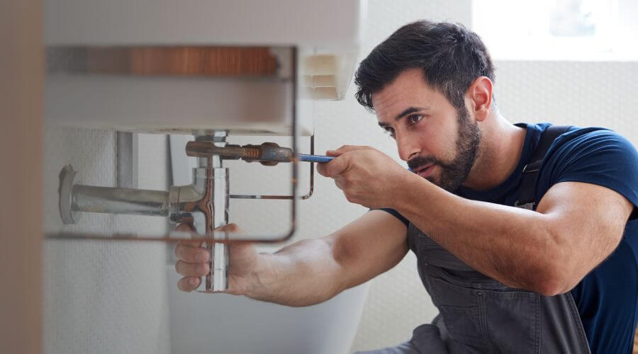 Faucet aerator cleaning/replacement in Holly Grove, AR